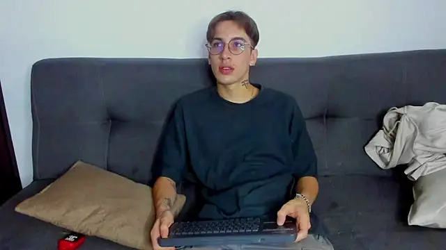 Dio  morningstar online show from December 2025 12:26:01 PM