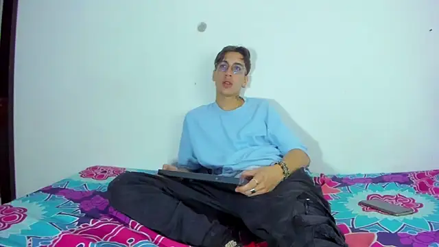 Dio  morningstar online show from November 2025 12:05:01 PM