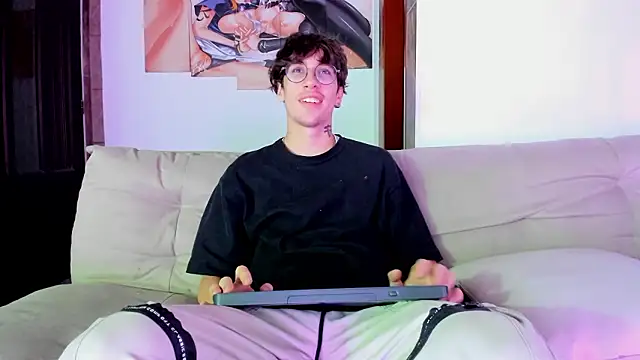 Snapshot of Dio__morningstar chatting on March 2026 12:08:02 PM Dio morningstar online show from March 2026 12:08:02 PM