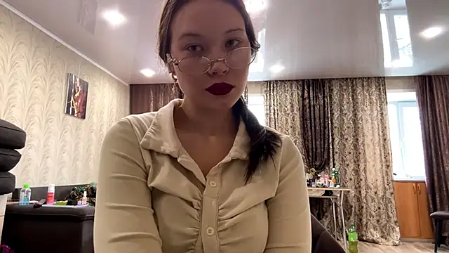 Snapshot of OliviaMoon_24 chatting on November 2025 04:11:02 AM OliviaMoon 24 online show from November 2025 04:11:02 AM