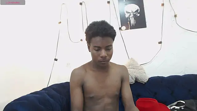 NoahJhonson69 online show from April 2026 05:06:02 PM