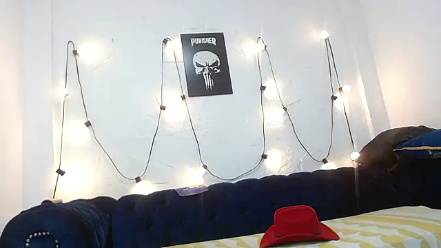 NoahJhonson69 online show from December 2025 09:14:01 PM