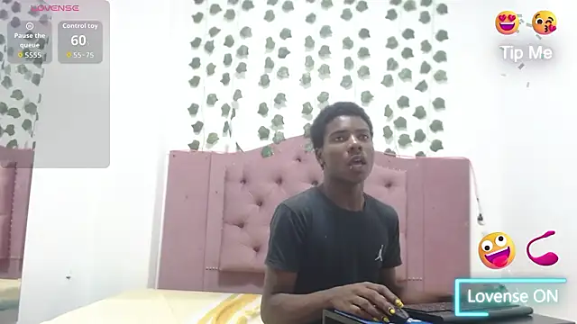 NoahJhonson69 online show from February 2026 11:54:01 AM