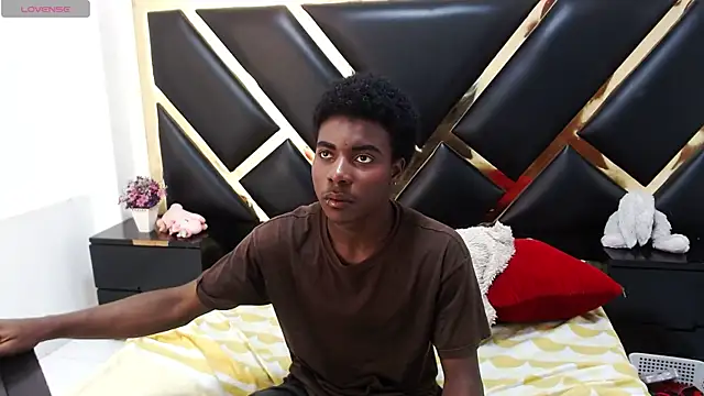 NoahJhonson69 online show from May 2026 03:18:01 PM