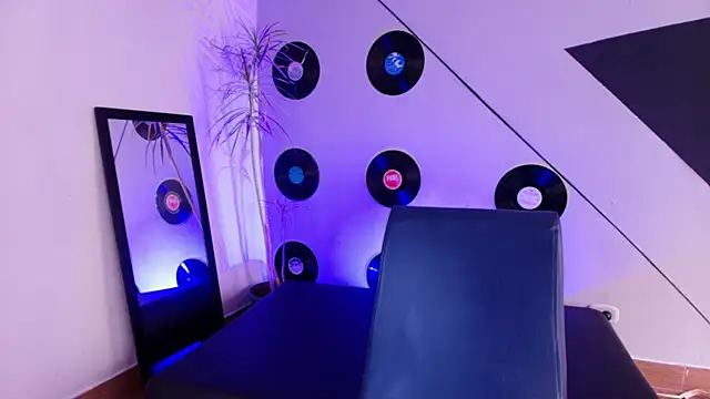 Snapshot of goddess_julieta chatting on January 2026 07:17:01 PM goddess julieta online show from January 2026 07:17:01 PM