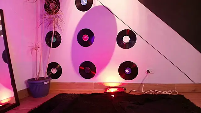 Snapshot of goddess_julieta chatting on February 2026 07:19:02 PM goddess julieta online show from February 2026 07:19:02 PM