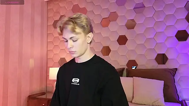 Even Vrot online show from November 2025 07:58:02 PM