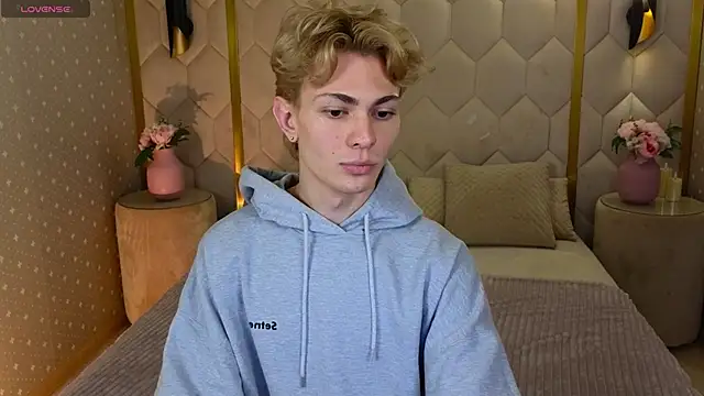 Even Vrot online show from December 2025 08:39:01 PM