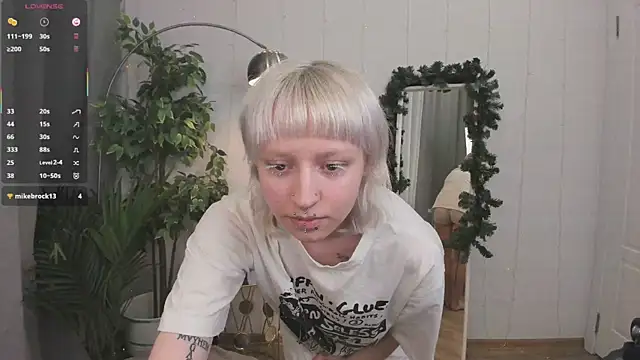 Snapshot of secretsireny chatting on December 2025 08:55:01 PM secretsireny online show from December 2025 08:55:01 PM