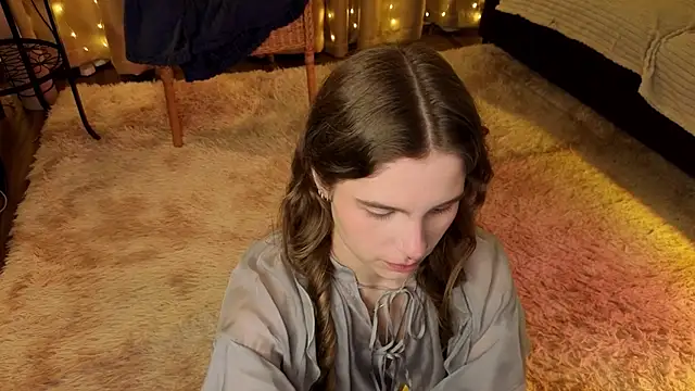 RozanneJordan online show from April 2026 05:14:02 PM