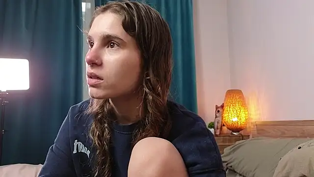Snapshot of RozanneJordan chatting on July 2026 05:35:02 PM RozanneJordan online show from July 2026 05:35:02 PM