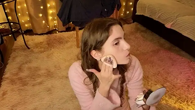 RozanneJordan online show from April 2026 05:19:02 PM