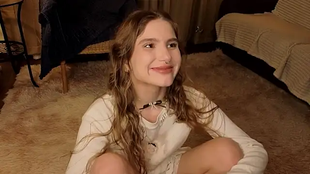 Snapshot of RozanneJordan chatting on May 2026 05:18:01 PM RozanneJordan online show from May 2026 05:18:01 PM
