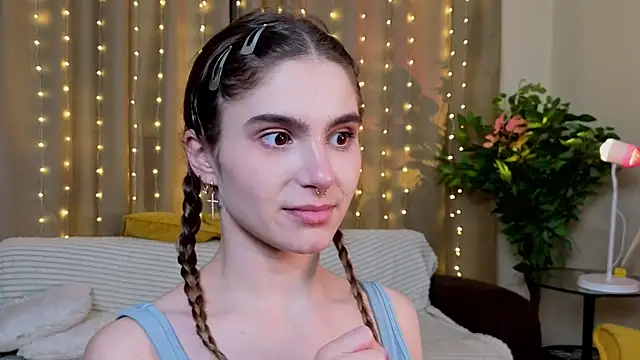 RozanneJordan online show from December 2025 05:13:01 PM