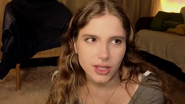 Snapshot of RozanneJordan chatting on May 2026 09:31:02 PM RozanneJordan online show from May 2026 09:31:02 PM
