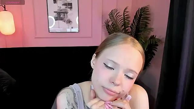 lucy loy online show from May 2026 07:56:01 AM