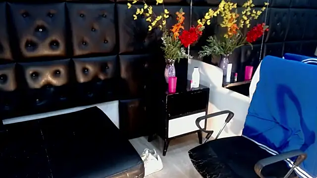 Snapshot of ChrisHott01 chatting on December 2025 08:04:02 PM ChrisHott01 online show from December 2025 08:04:02 PM