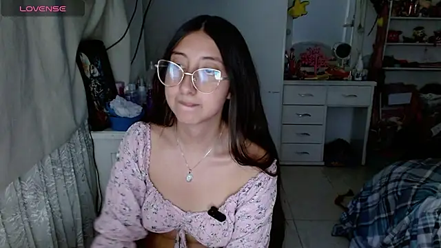 Nanylux online show from January 2026 02:48:02 AM