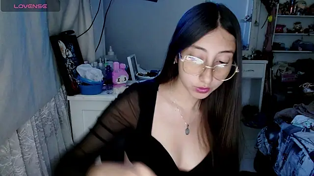 Nanylux online show from January 2026 10:37:02 PM