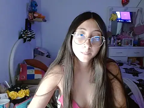 Snapshot of Nanylux chatting on November 2025 03:29:01 AM Nanylux online show from November 2025 03:29:01 AM