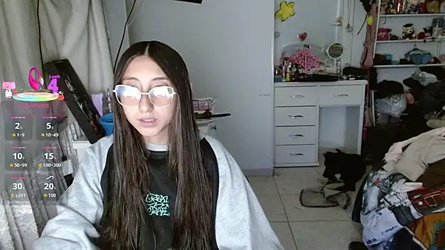 Nanylux online show from December 2025 02:47:02 AM