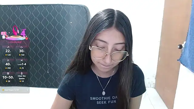 Nanylux online show from April 2026 06:53:02 PM