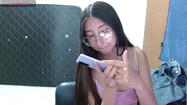 Nanylux online show from April 2026 03:12:01 AM