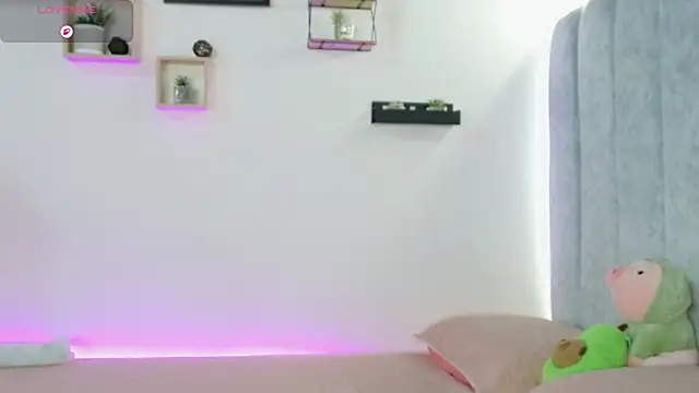  manumontoya online show from December 2025 04:55:01 PM