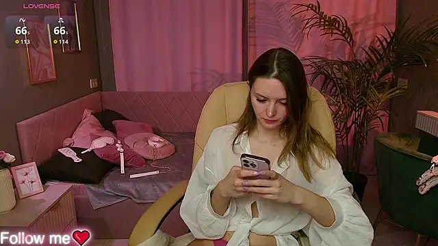 Ursula Andres online show from April 2026 01:06:02 AM