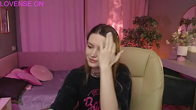 Ursula Andres online show from May 2026 01:13:02 AM