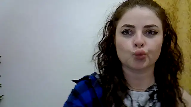 Darkroseq online show from November 2025 07:36:01 PM