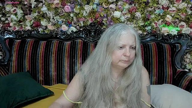 Snapshot of mariabelladonna chatting on July 2026 04:15:02 PM mariabelladonna online show from July 2026 04:15:02 PM