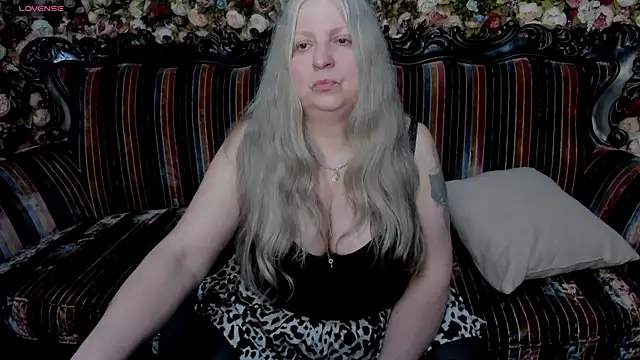 Snapshot of mariabelladonna chatting on June 2026 12:21:02 PM mariabelladonna online show from June 2026 12:21:02 PM