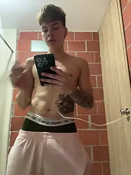 Handsome boys69 online show from February 2026 12:40:01 AM