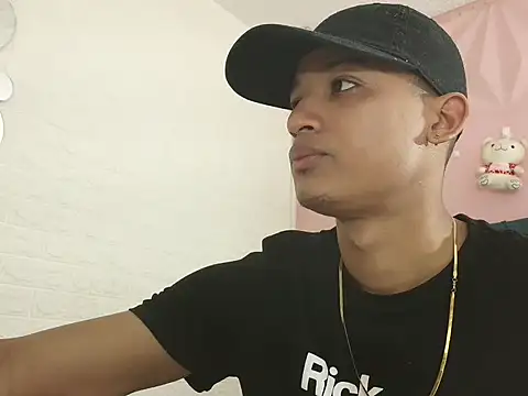 willytal2025 online show from December 2025 02:06:02 PM