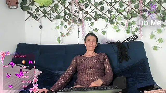 Snapshot of Eva_moon5 chatting on January 2026 07:50:02 PM Eva moon5 online show from January 2026 07:50:02 PM