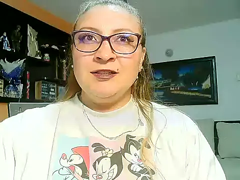 LexieNatty online show from November 2025 07:36:03 PM