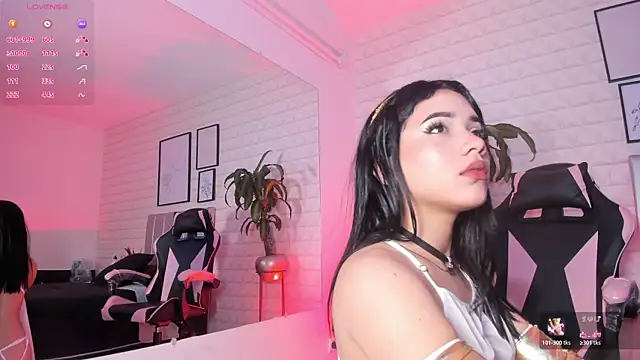 Elizabetth Benz online show from April 2026 07:31:02 PM