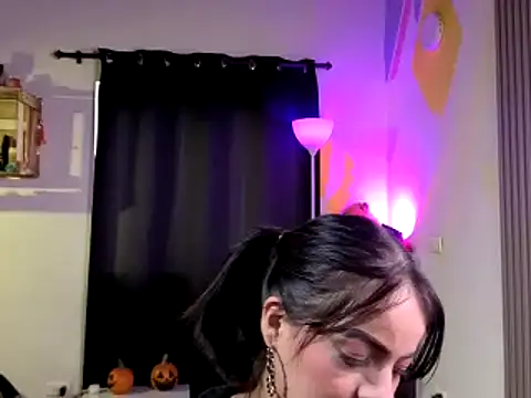 Nicole diaz7 online show from November 2025 01:10:02 PM