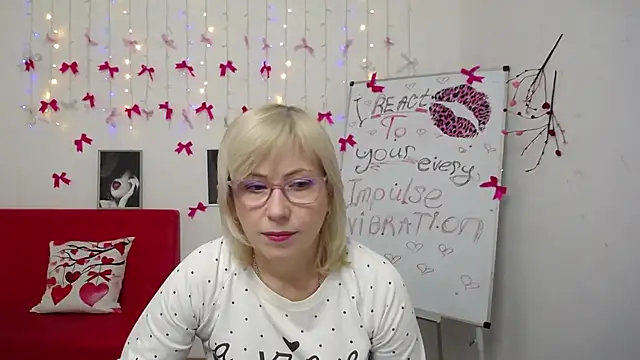 LaurenWishy online show from March 2026 06:25:02 PM