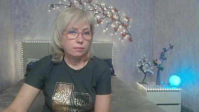 LaurenWishy online show from March 2026 12:21:03 PM