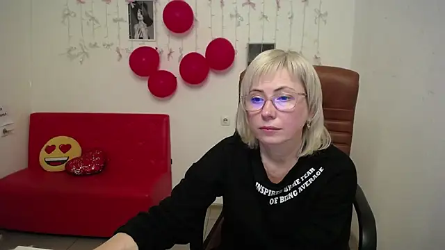 LaurenWishy online show from January 2026 01:04:01 PM