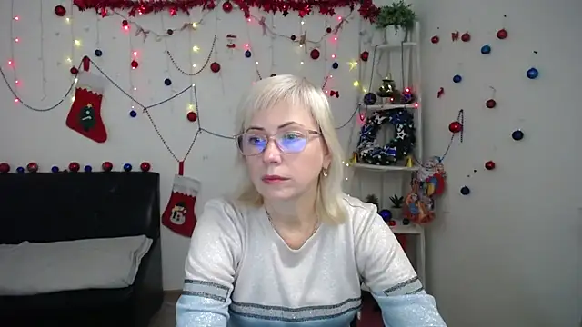 LaurenWishy online show from December 2025 11:53:01 AM