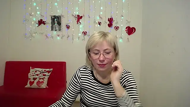 LaurenWishy online show from February 2026 05:51:01 AM