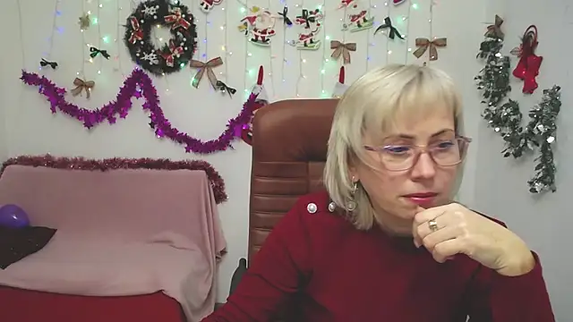 LaurenWishy online show from January 2026 12:01:01 PM