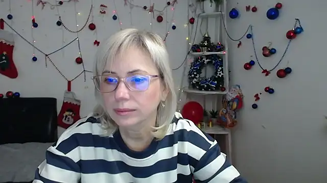 LaurenWishy online show from December 2025 06:04:01 AM