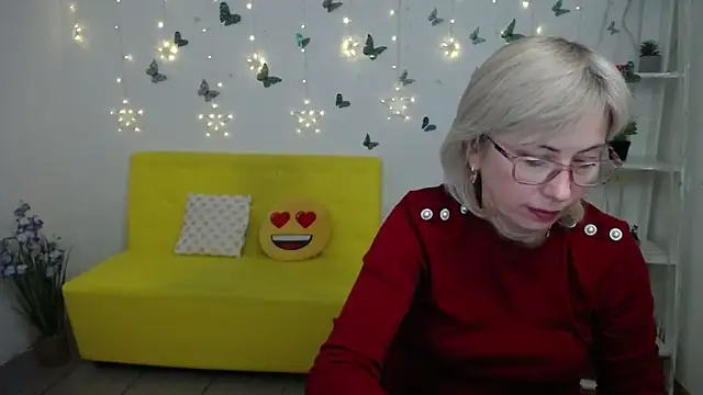 LaurenWishy online show from February 2026 06:03:02 AM