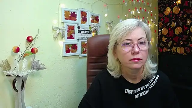 LaurenWishy online show from November 2025 06:13:02 AM