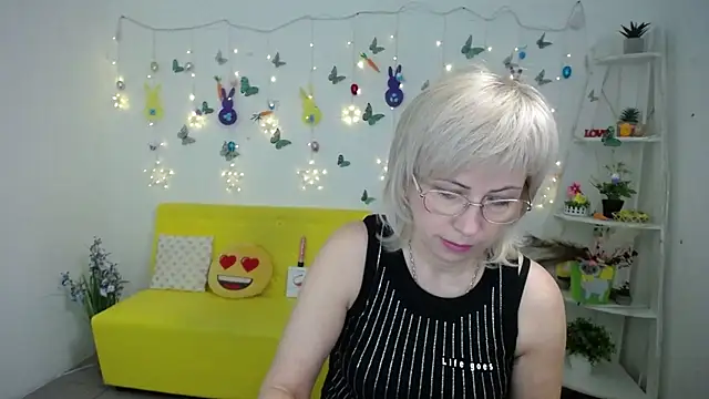 LaurenWishy online show from April 2026 05:09:02 AM