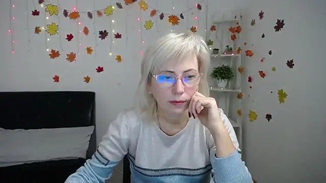 LaurenWishy online show from November 2025 06:03:01 AM